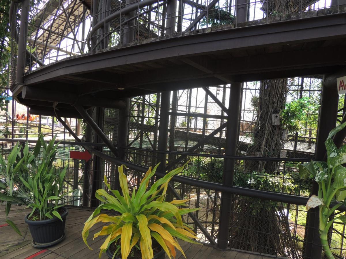 Semilir Glamping Hotel Semarang Luaran gambar